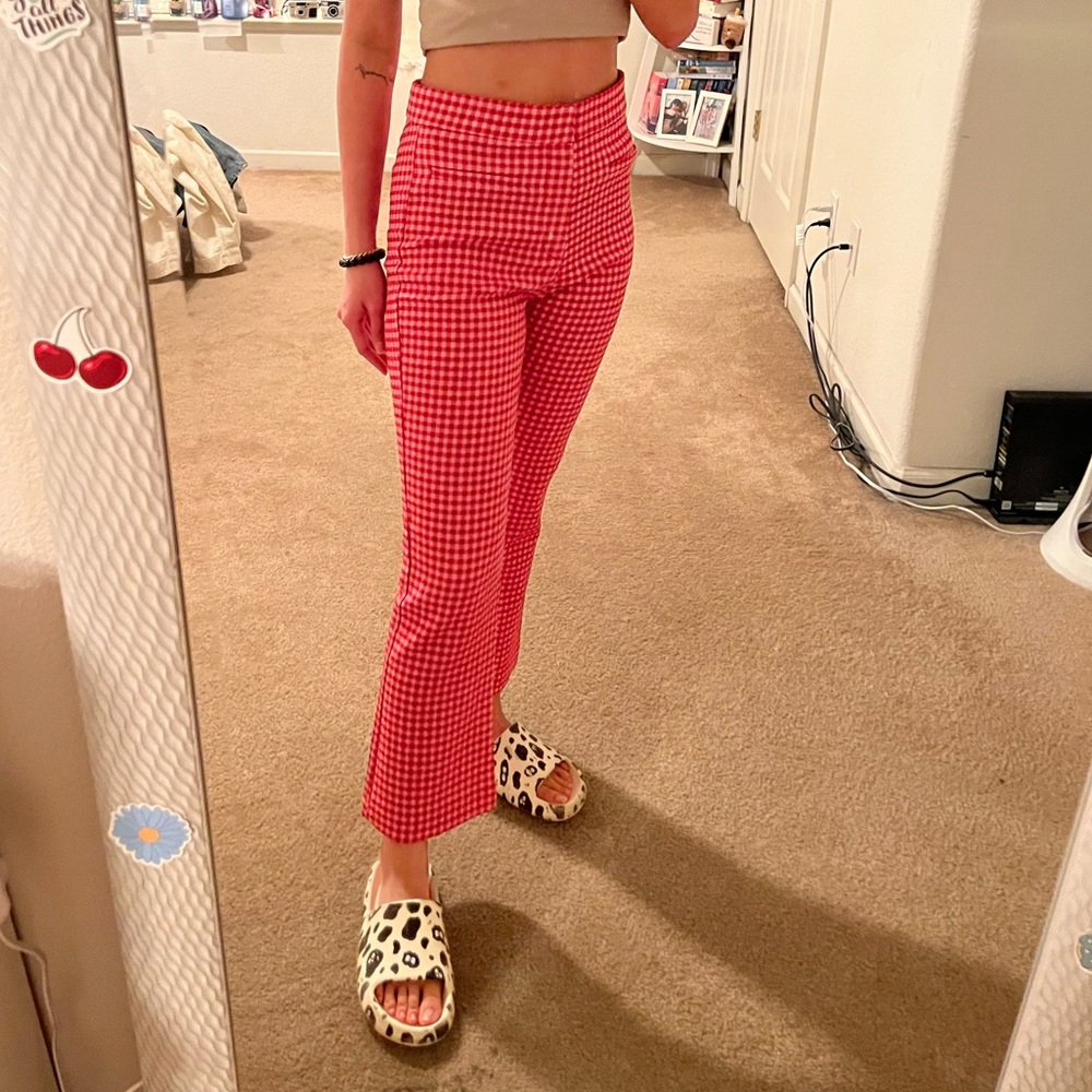 Brand: Zara
Size: M
Color: Red